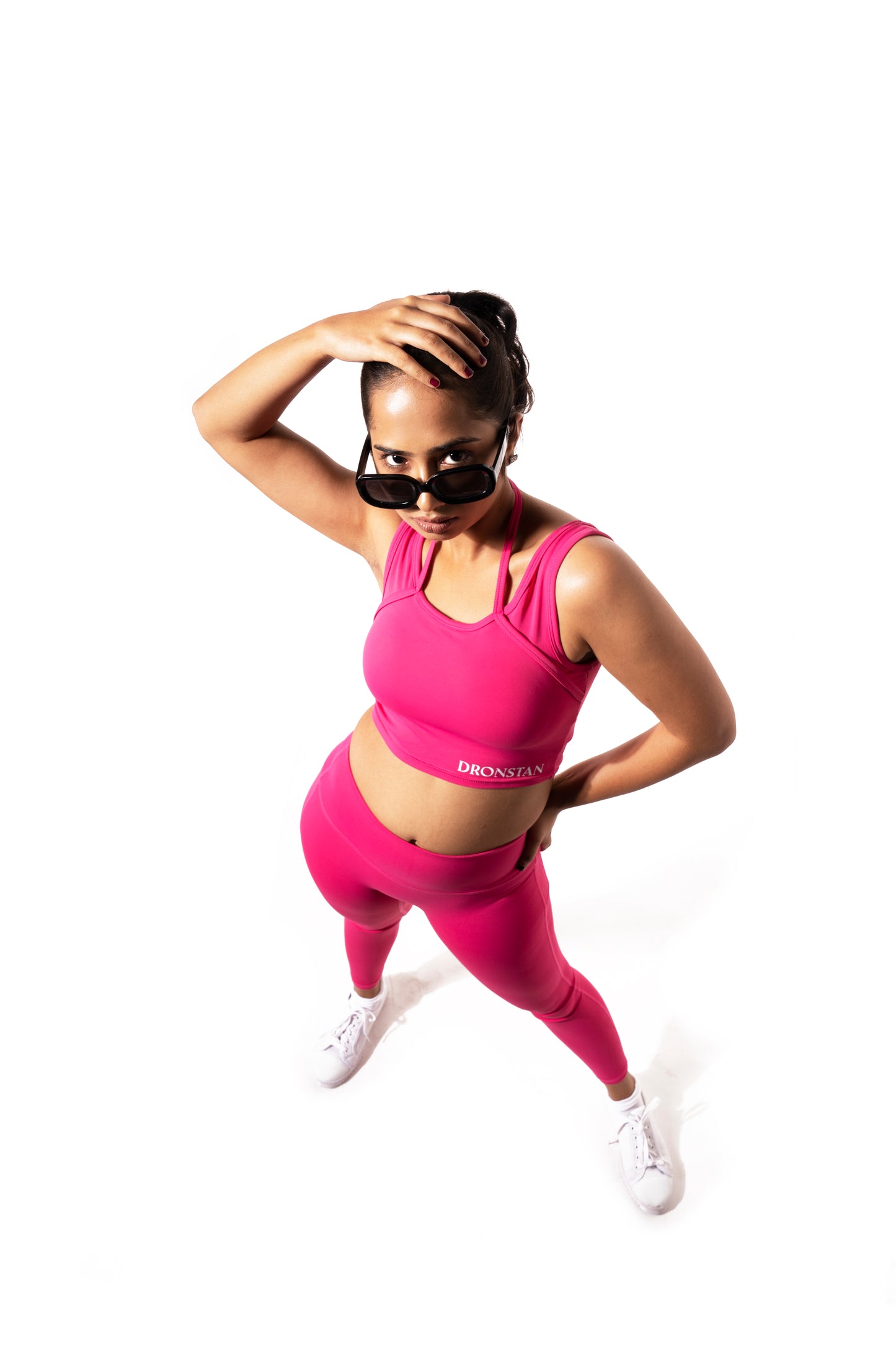 SOFT SKIN SUPER STRETCH PERFORMANCE TIGHTS IN HOT PINK