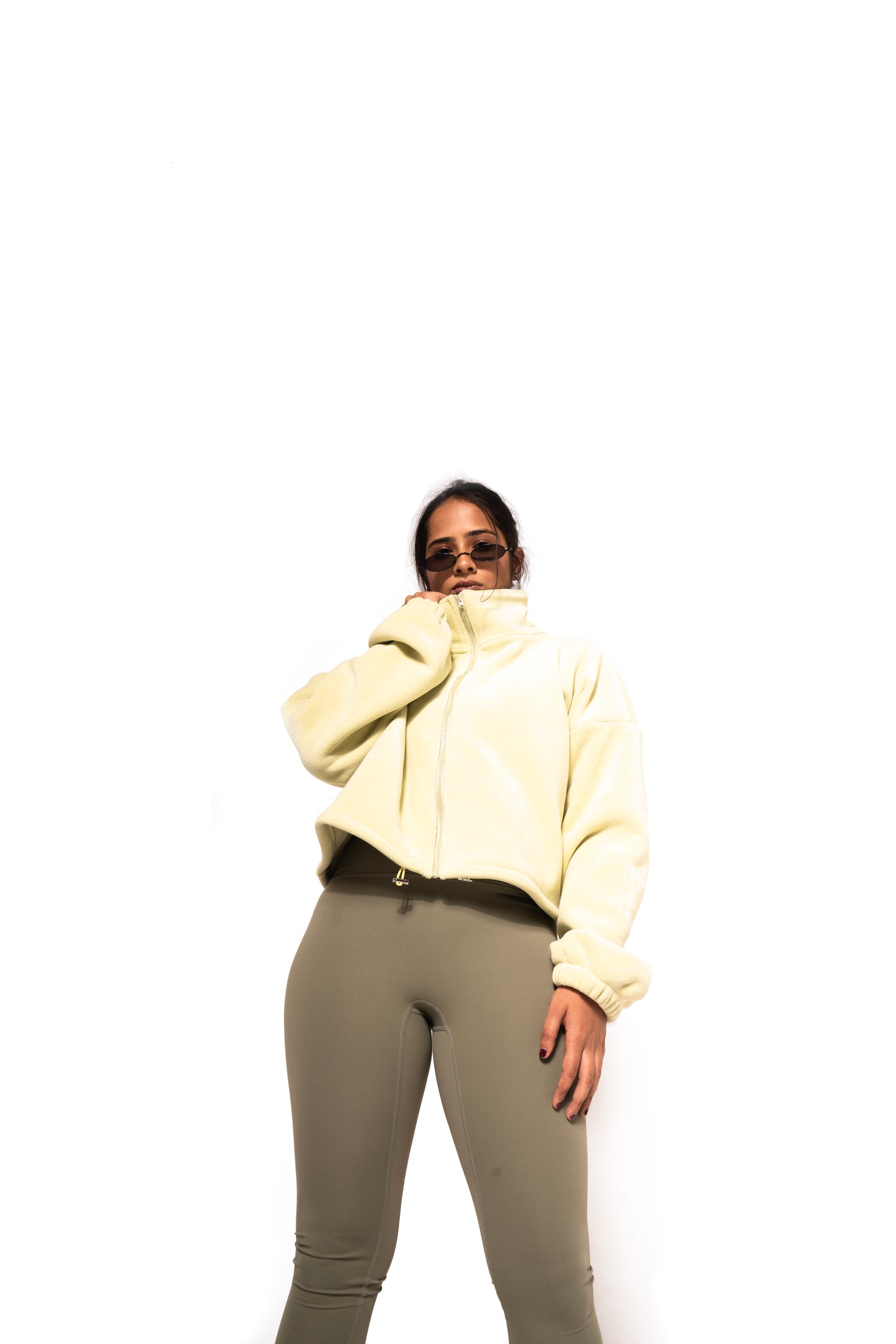 NECKLINE ZIP PULLOVER FLEECE SWEATSHIRT IN LIME GREEN