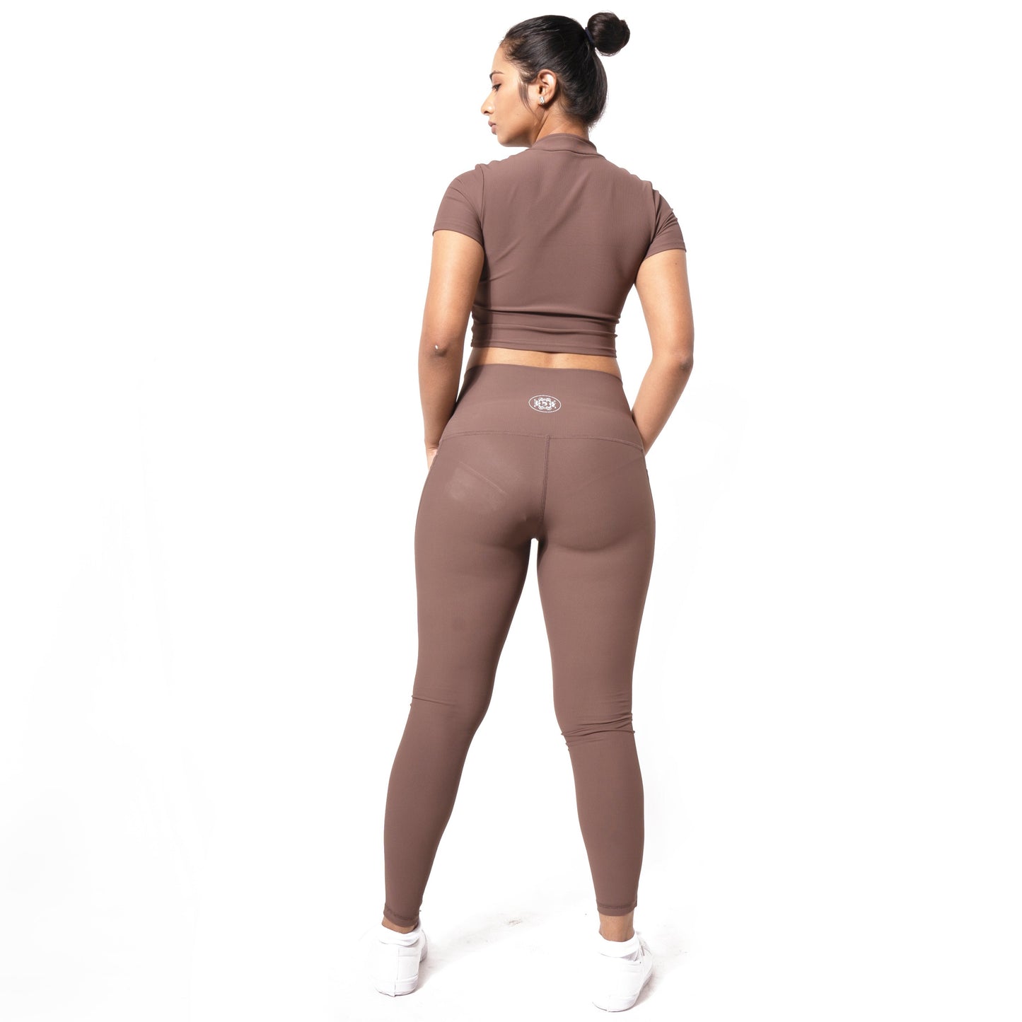 SOFT SKIN SUPER STRETCH PERFORMANCE TIGHTS IN BROWN