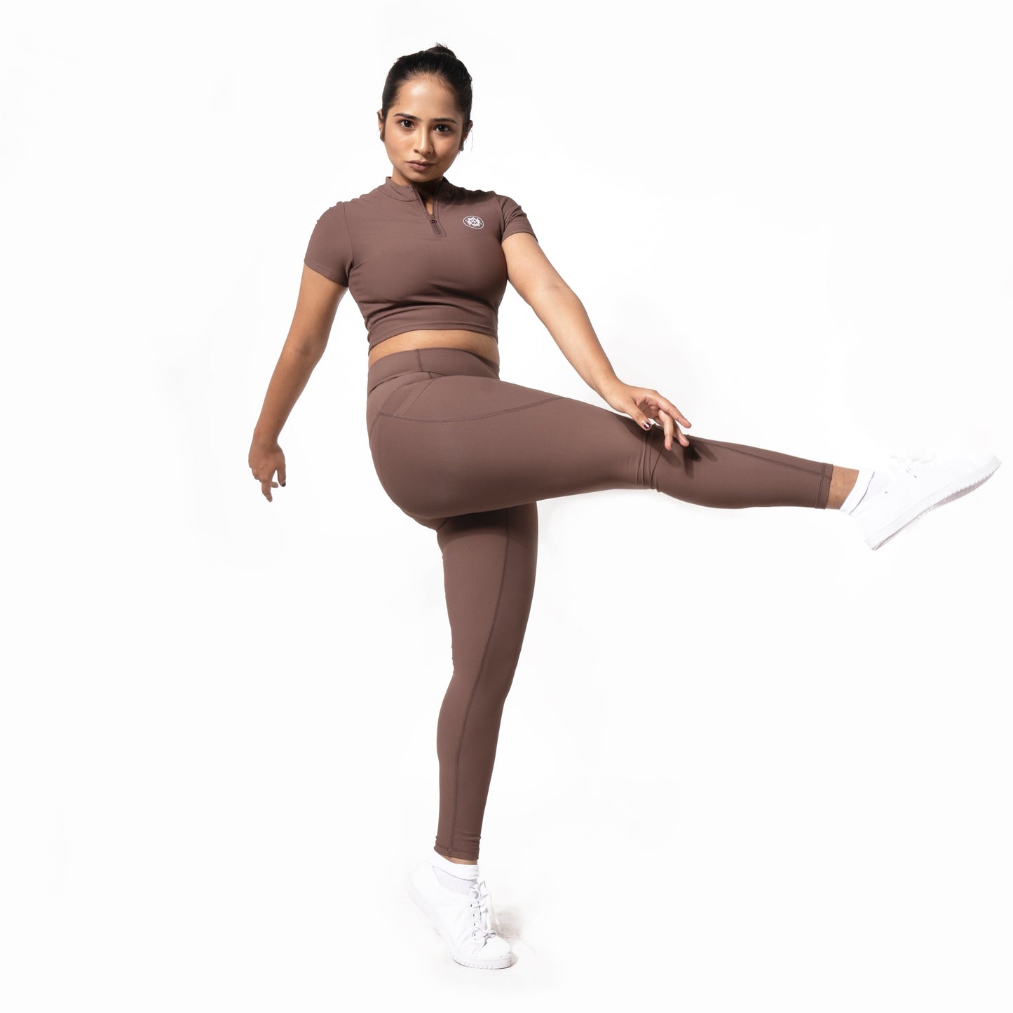 SOFT SKIN SUPER STRETCH PERFORMANCE TIGHTS IN BROWN