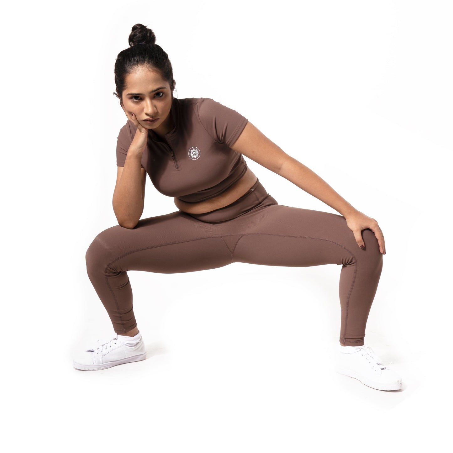 SOFT SKIN SUPER STRETCH PERFORMANCE TIGHTS IN BROWN