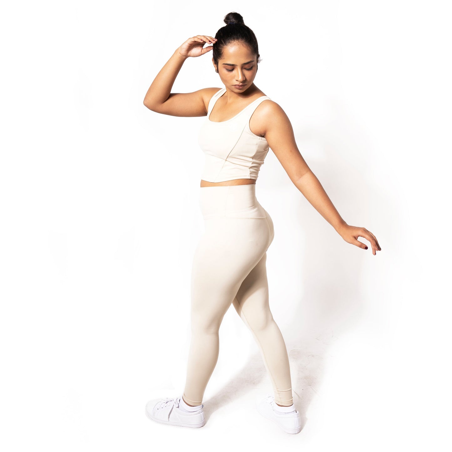 LONG LINE ACTIVE WEAR VEST IN BEIGE
