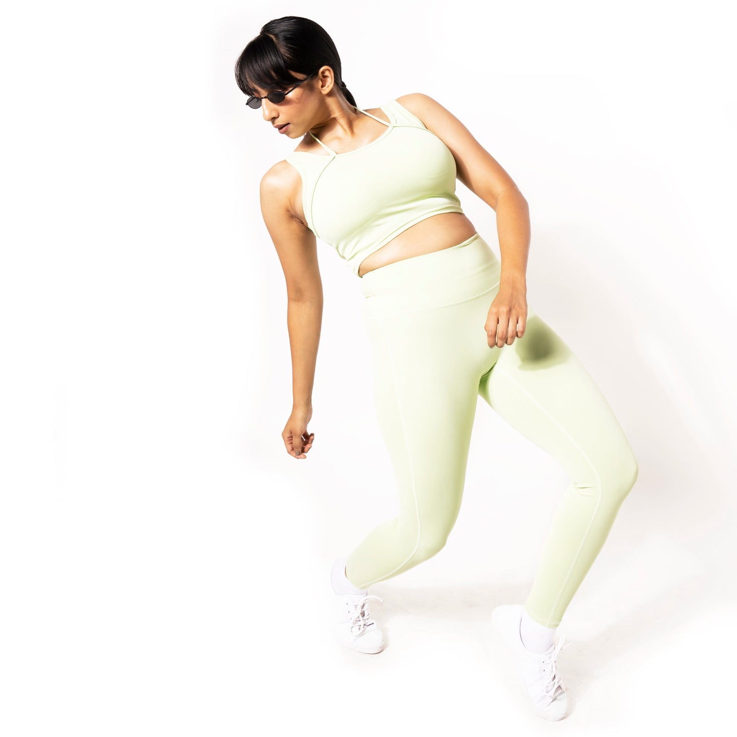 SOFT SKIN SUPER STRETCH PERFORMANCE TIGHTS IN LIME GREEN.