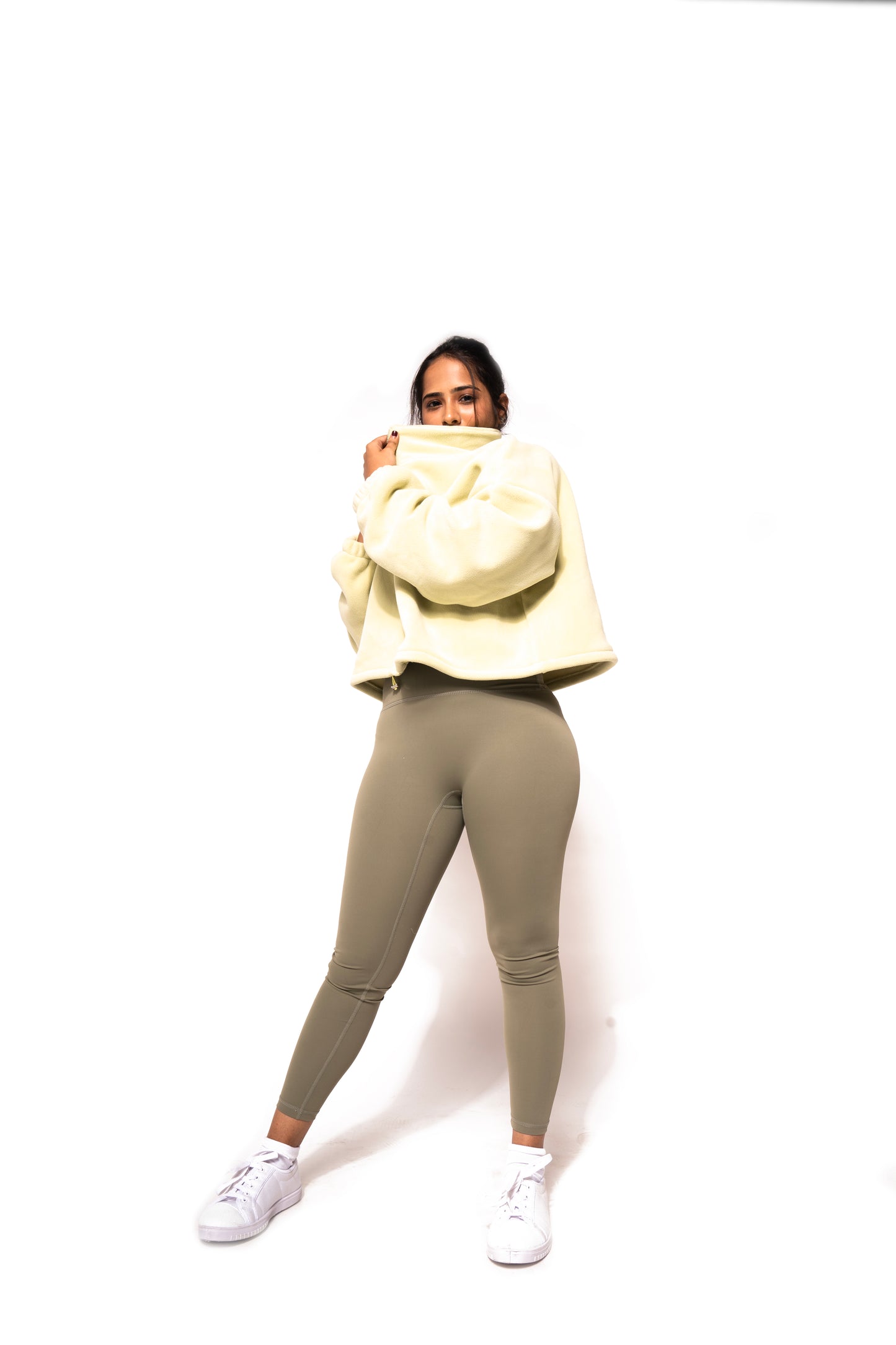 NECKLINE ZIP PULLOVER FLEECE SWEATSHIRT IN LIME GREEN