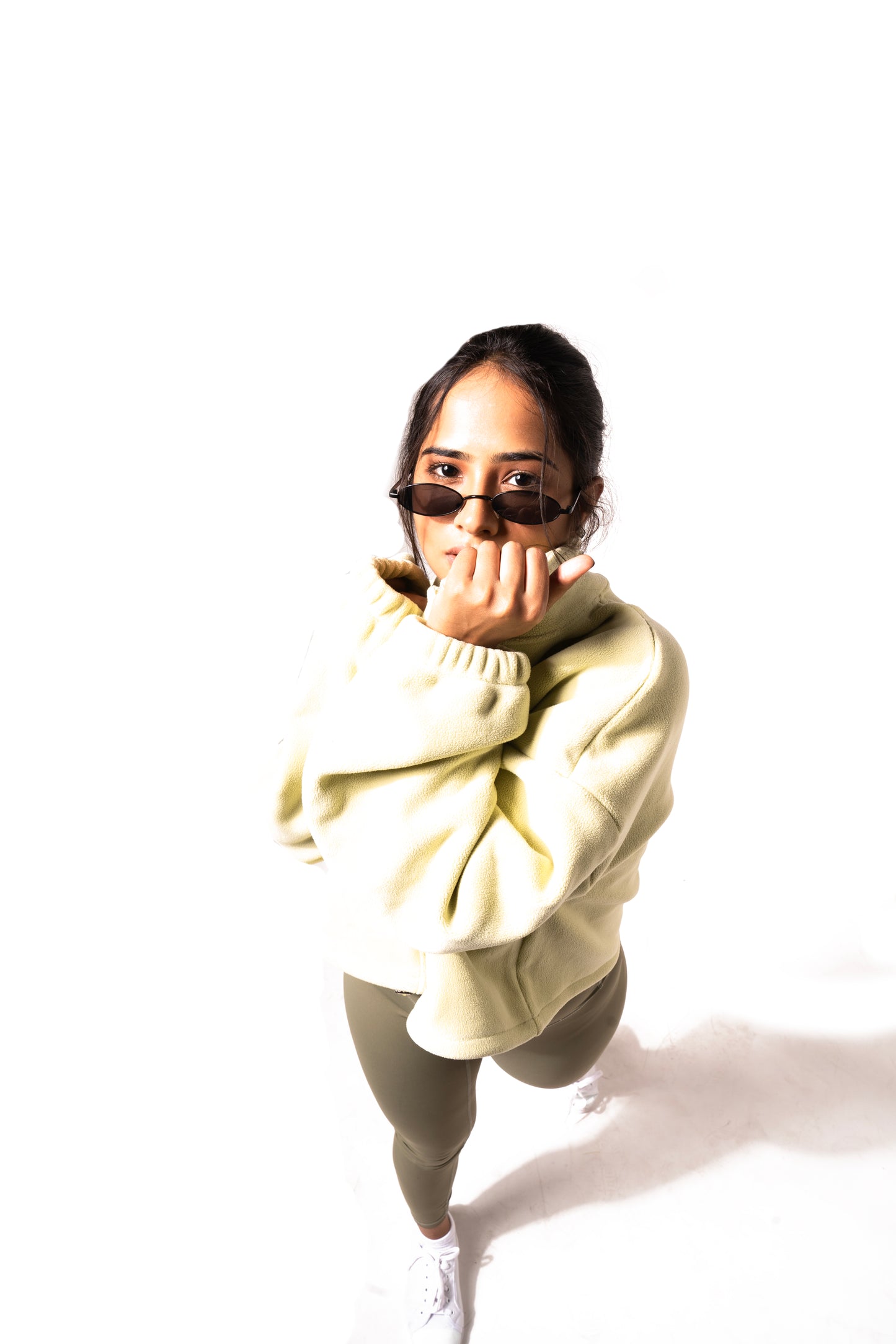 NECKLINE ZIP PULLOVER FLEECE SWEATSHIRT IN LIME GREEN