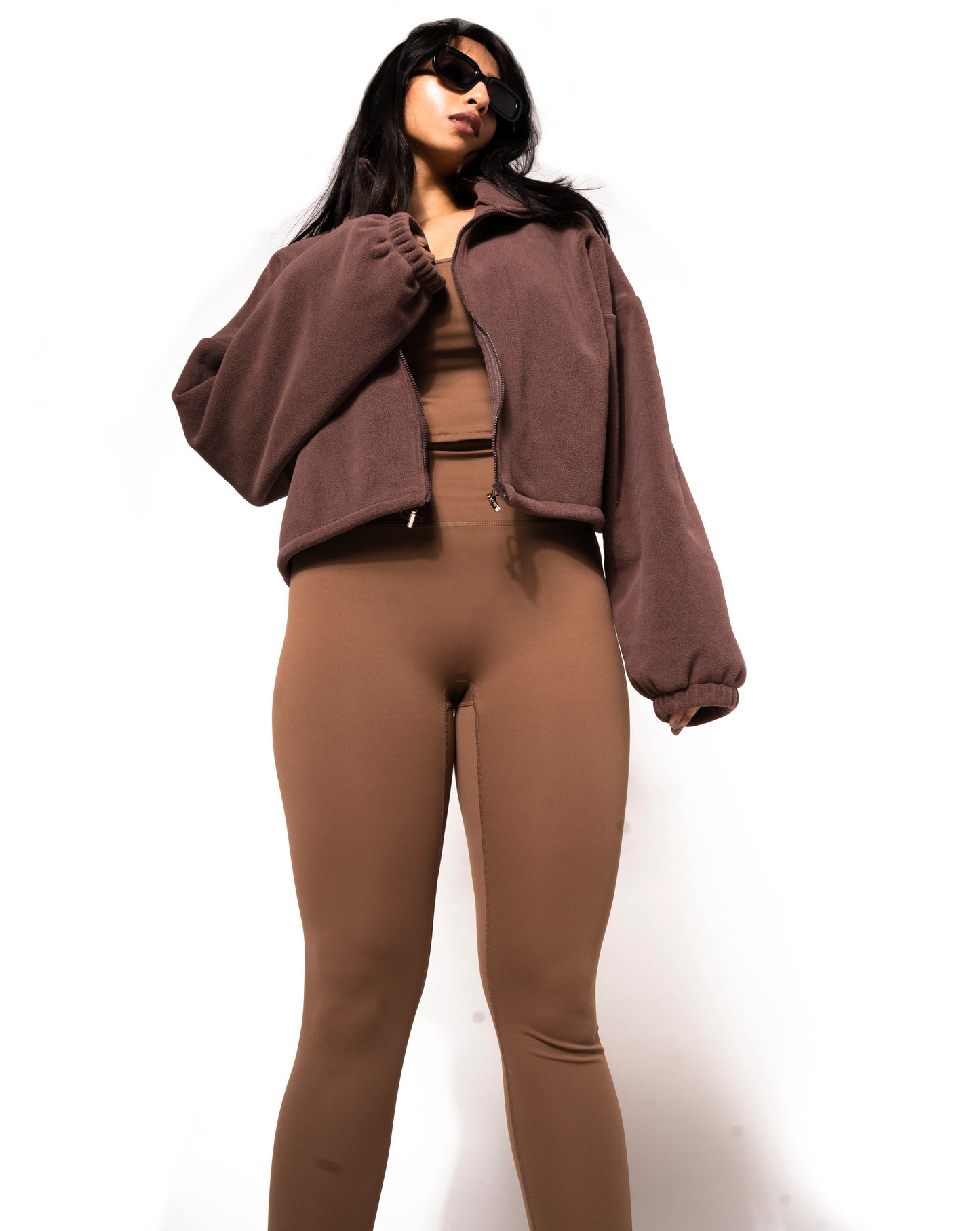 NECKLINE ZIP PULLOVER FLEECE SWEATSHIRT IN BROWN