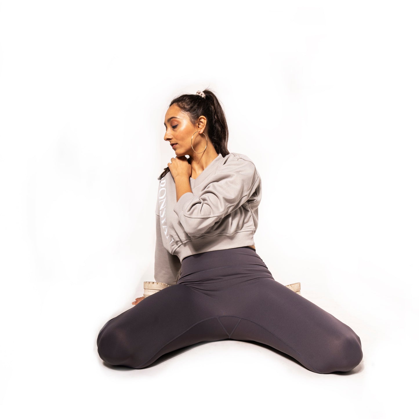SOFT SKIN SUPER STRETCH PERFORMANCE TIGHTS IN GREY