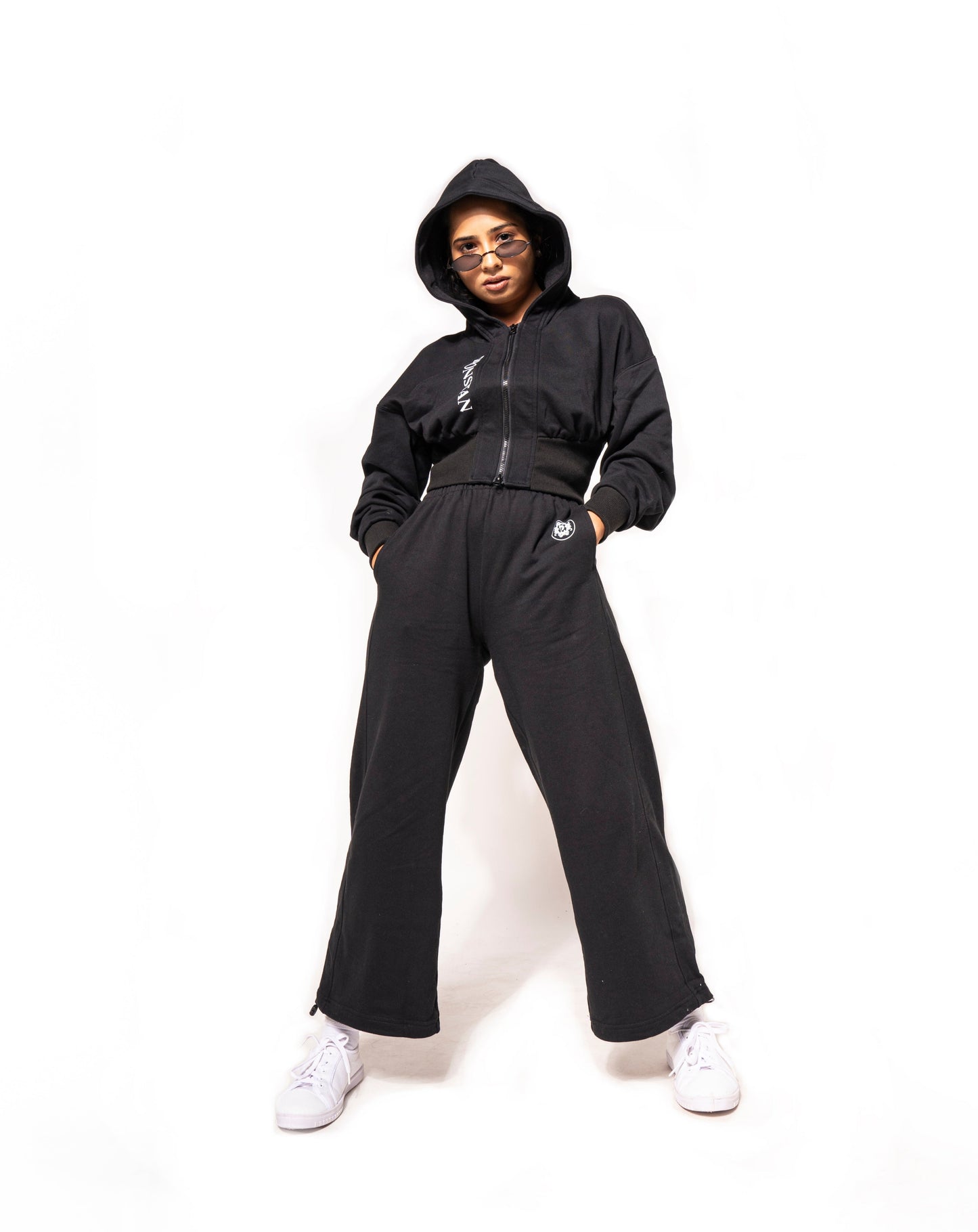 TWO PIECE ACTIVE LOUNGE WAIST LINE HOODIE IN BLACK