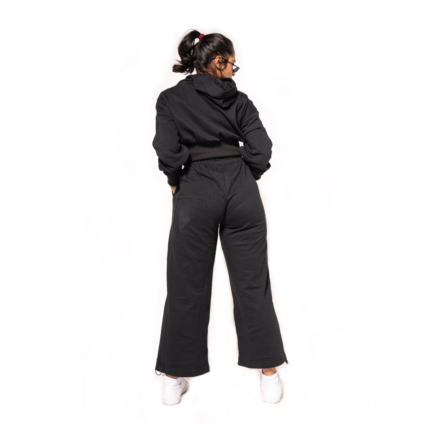 TWO PIECE ACTIVE LOUNGE WAIST LINE HOODIE IN BLACK