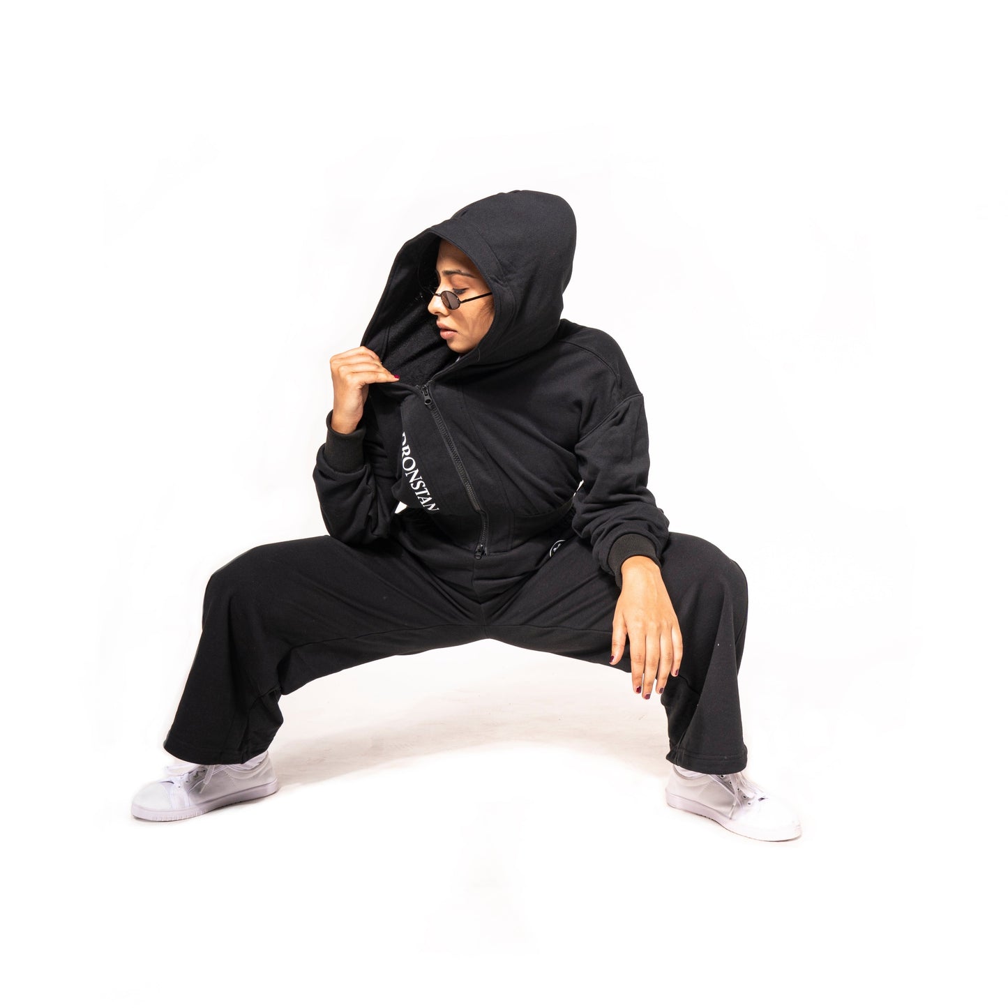 TWO PIECE ACTIVE LOUNGE WAIST LINE HOODIE IN BLACK