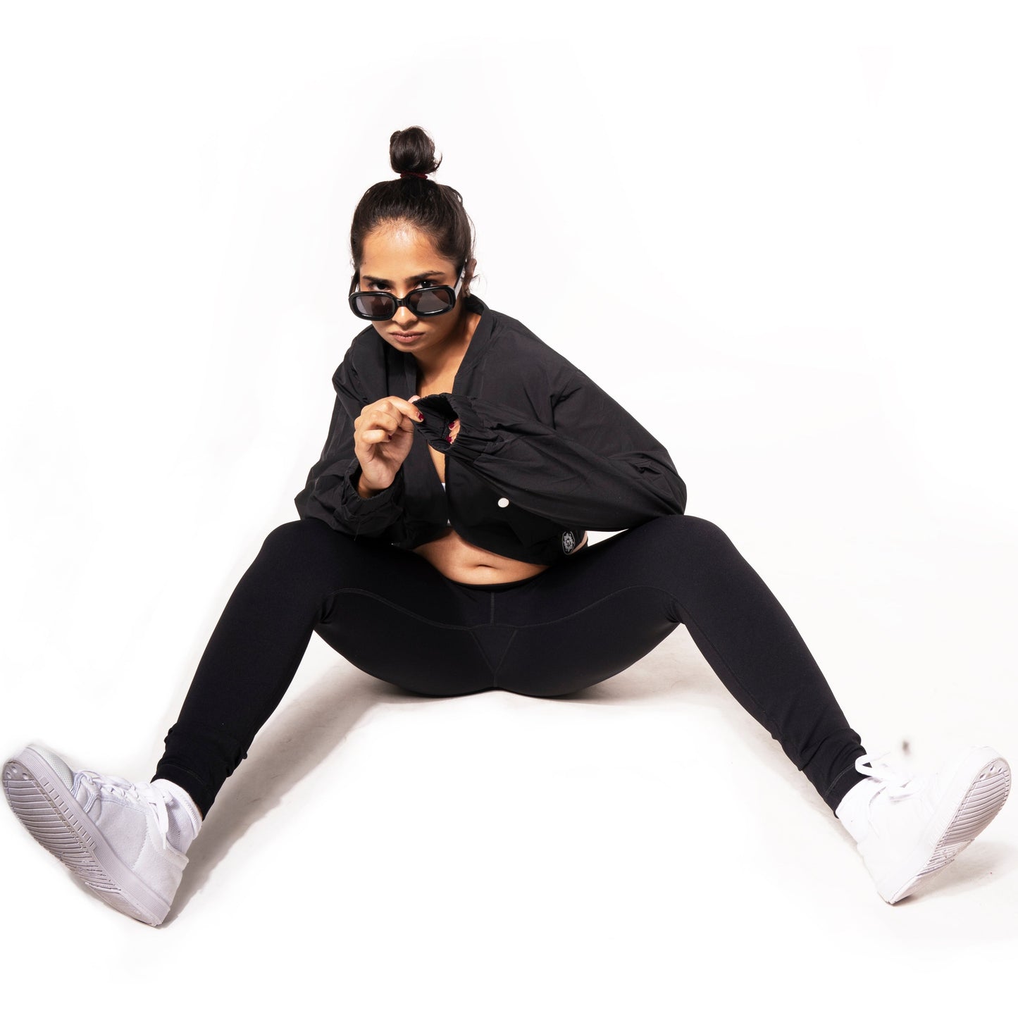 BOSS LADY WAIST LINE JACKET IN BLACK