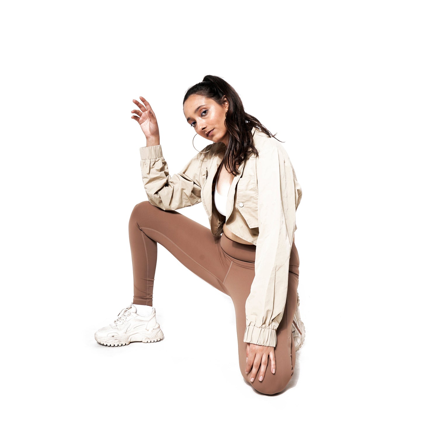 BOSS LADY WAIST LINE JACKET IN BEIGE