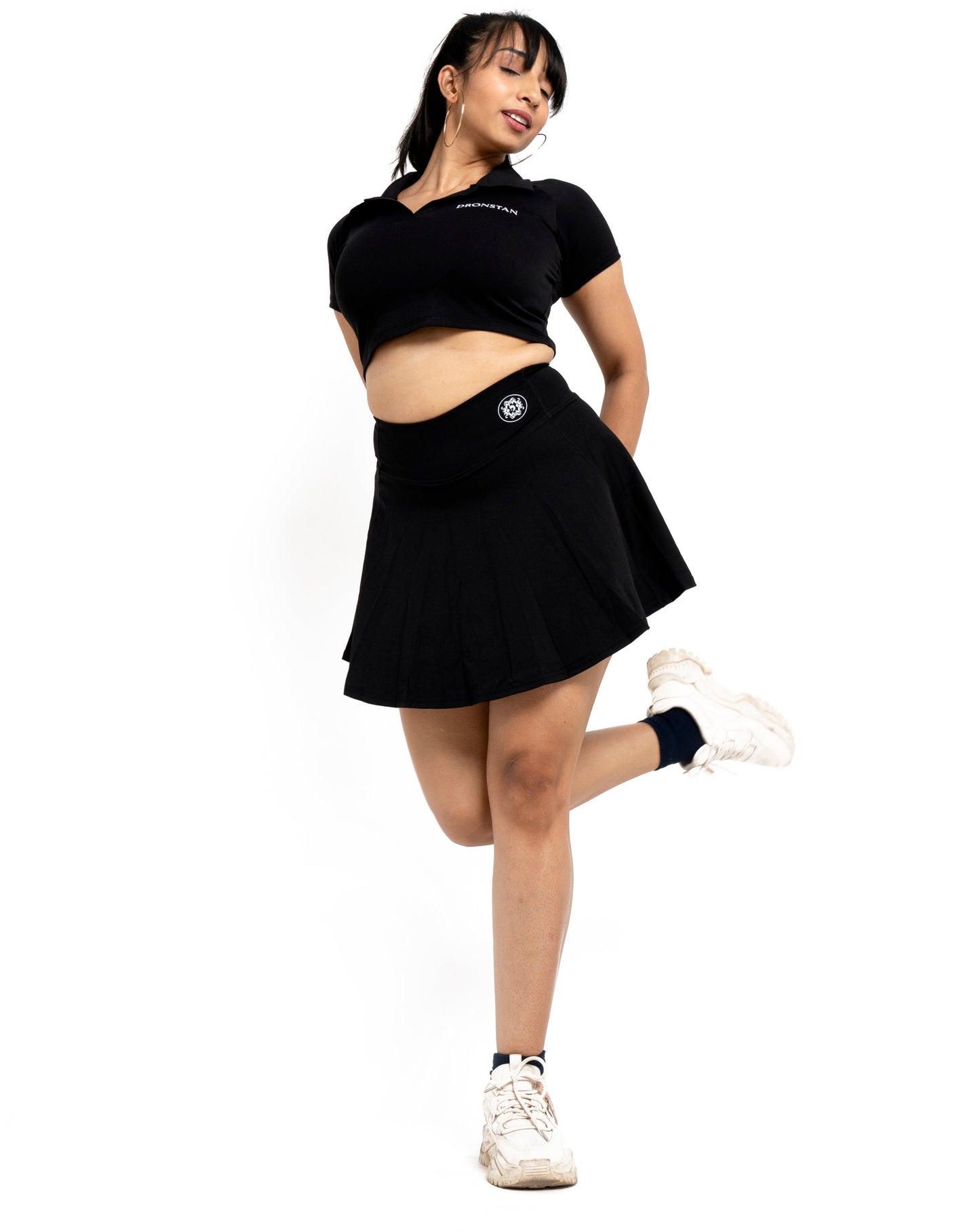 SHORT SLEEVE COLLAR CROP TOP