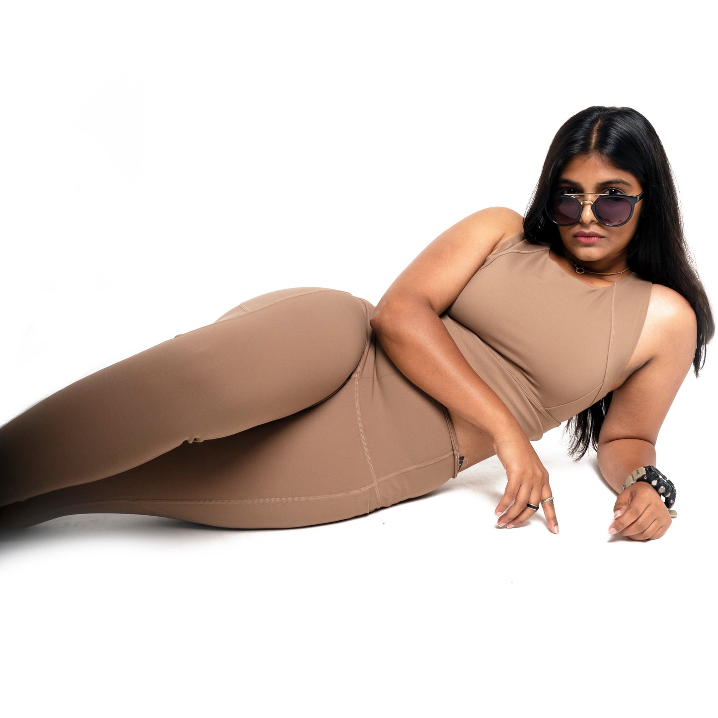 SOFT SKIN SUPER STRETCH PERFORMANCE TIGHTS IN CARAMEL BROWN