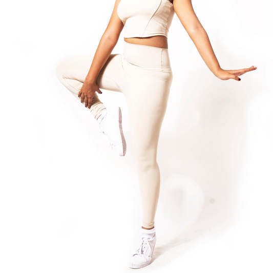 SOFT SKIN SUPER STRETCH PERFORMANCE TIGHTS IN BEIGE