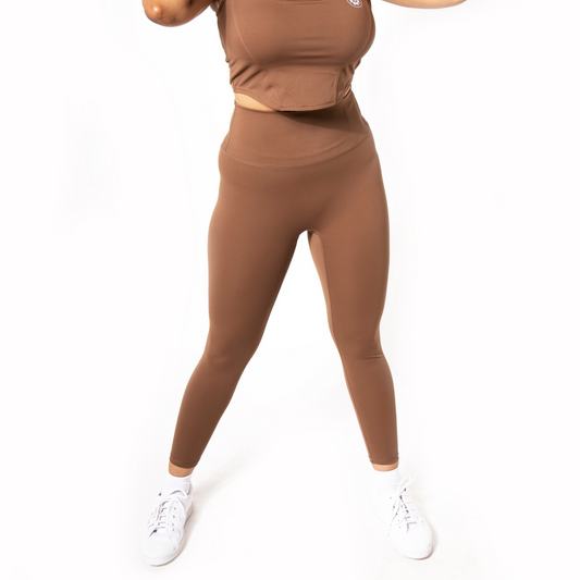 SOFT SKIN SUPER STRETCH PERFORMANCE TIGHTS IN MOCHA BROWN