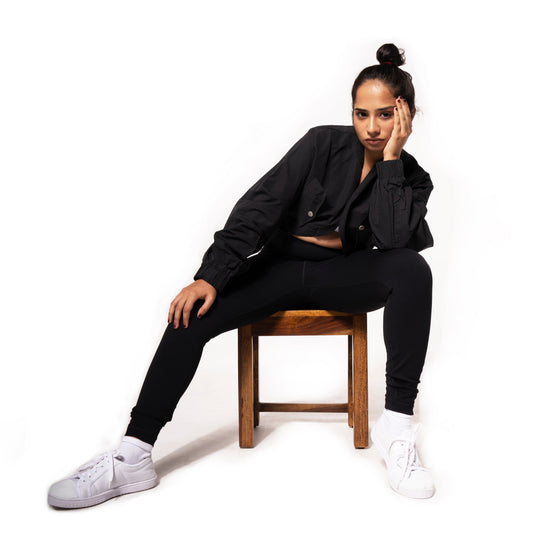 BOSS LADY WAIST LINE JACKET IN BLACK